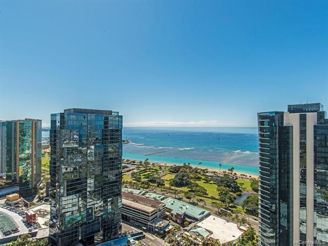 1001 Queen Street - Photo 1