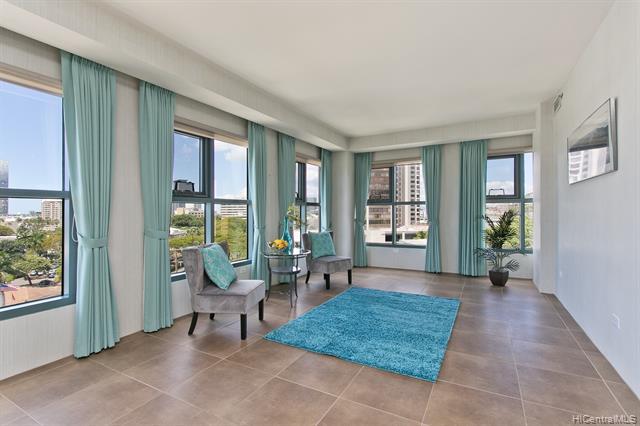 1080 Beretania Street - Photo 1