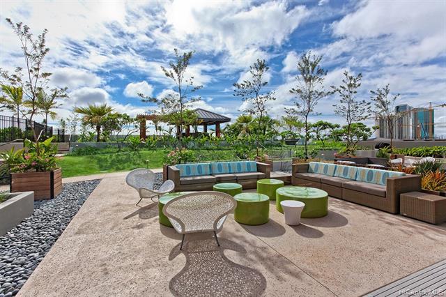 1555 Kapiolani Boulevard - Photo 1