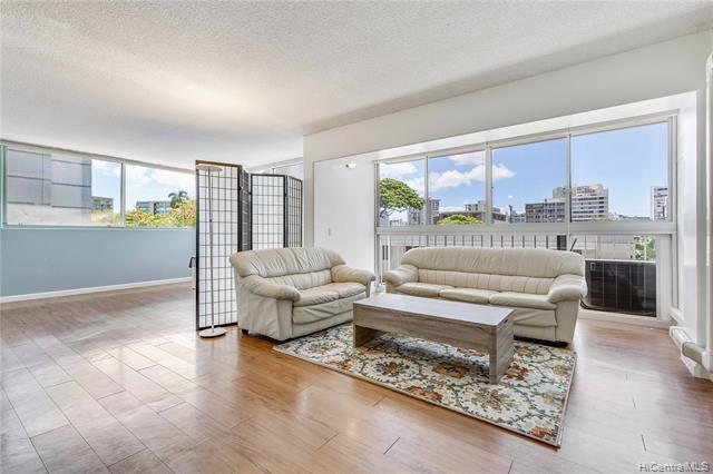 1710 Punahou Street - Photo 1