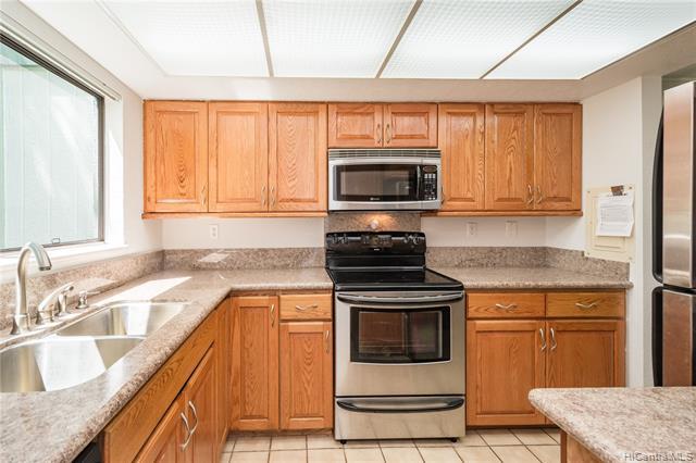 98-1724 Kaahumanu Street - Photo 1