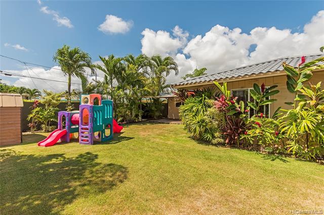 749 Oneawa Street - Photo 1