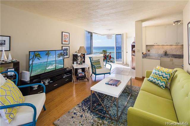 2943 Kalakaua Avenue - Photo 1
