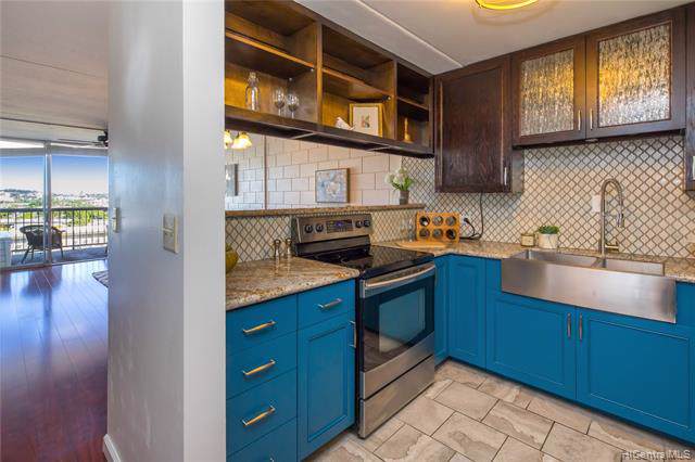 1320 Alexander Street - Photo 1