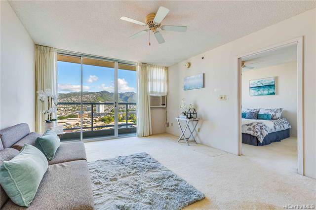 215 King Street - Photo 1