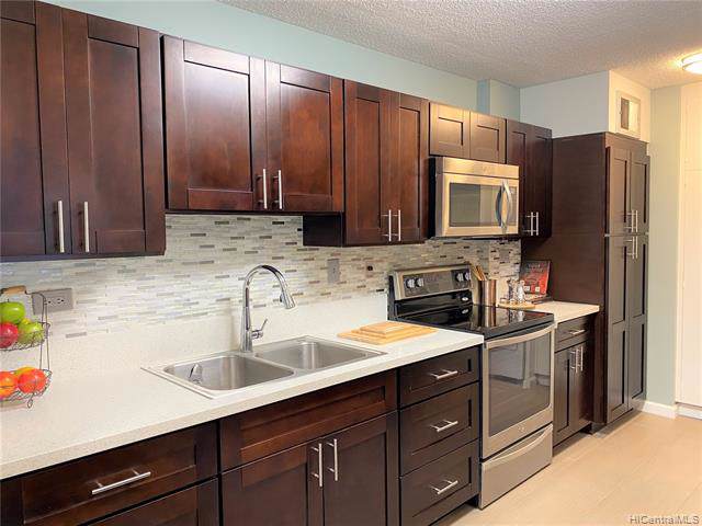 1561 Kanunu Street - Photo 1