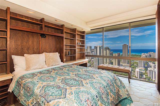 2333 Kapiolani Boulevard - Photo 1