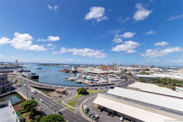 215 King Street - Photo 1