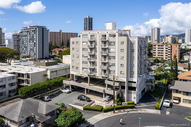 802 Punahou Street - Photo 1
