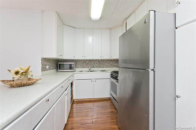 1326 Keeamoku Street - Photo 1