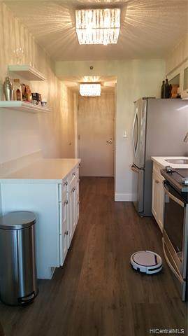 545 Queen Street - Photo 1