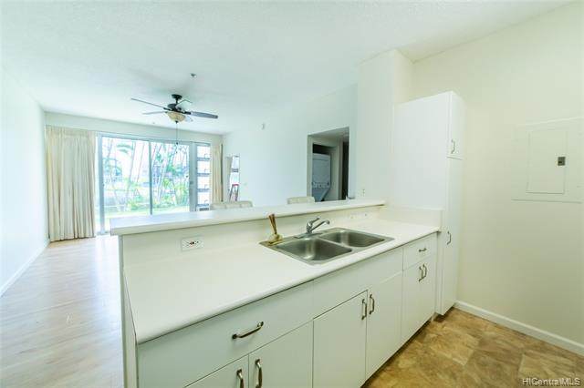 1450 Young Street - Photo 1