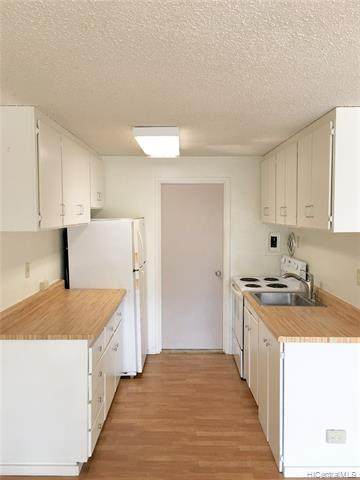 1427 Alexander Street - Photo 1