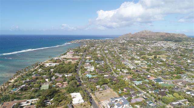 4744 Kahala Avenue - Photo 1