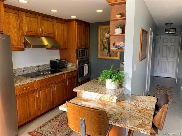 2115 Ala Wai Boulevard - Photo 1