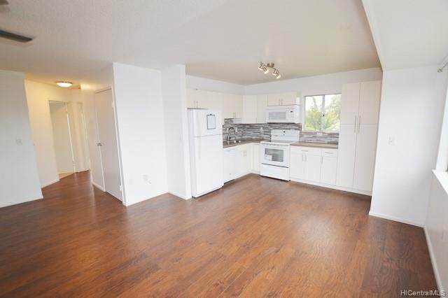 95-1033 Ainamakua Drive - Photo 1
