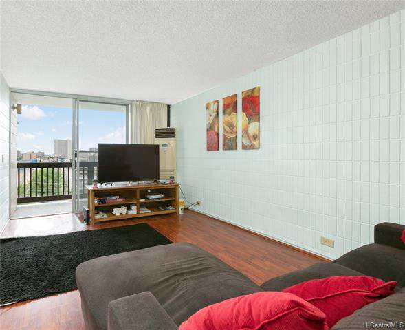 1524 Pensacola Street - Photo 1