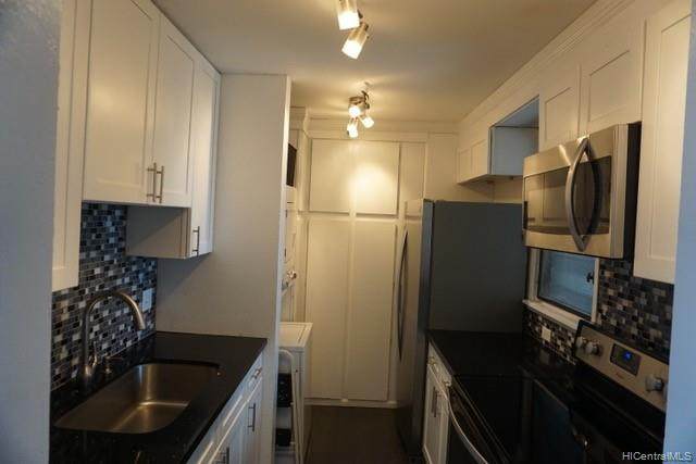 2100 Date Street - Photo 1