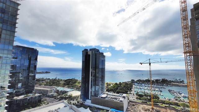 987 Queen Street - Photo 1