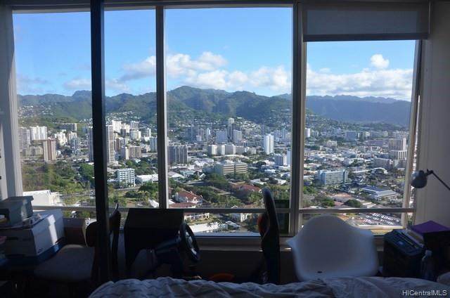1009 Kapiolani Boulevard - Photo 1