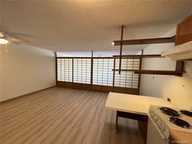 48 Maluniu Avenue - Photo 1