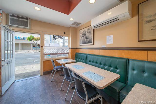 2239 King Street - Photo 1
