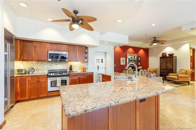 2045 Kalakaua Avenue - Photo 1