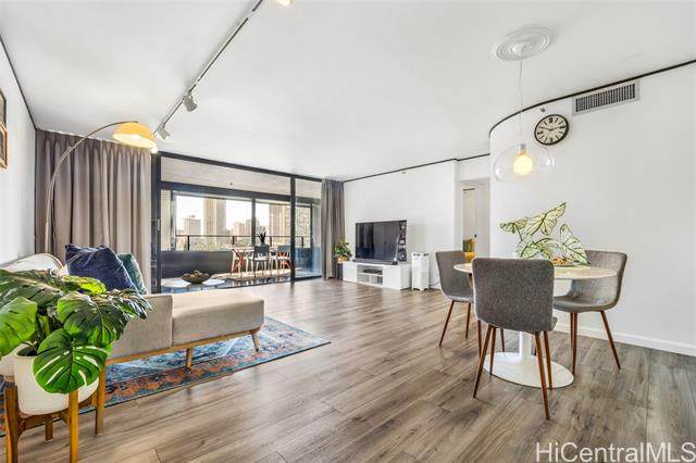 581 Kamoku Street - Photo 1