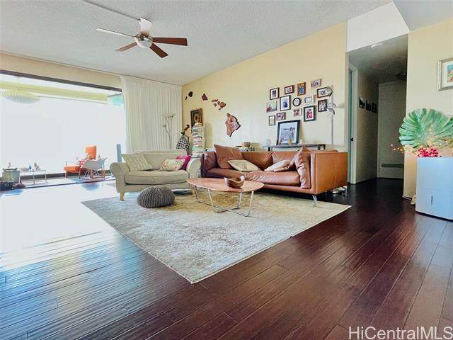 4999 Kahala Avenue - Photo 1
