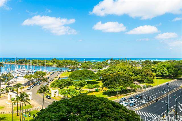 1600 Ala Moana Boulevard - Photo 1