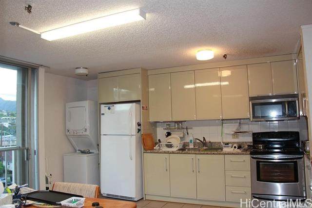 1226 Alexander Street - Photo 1