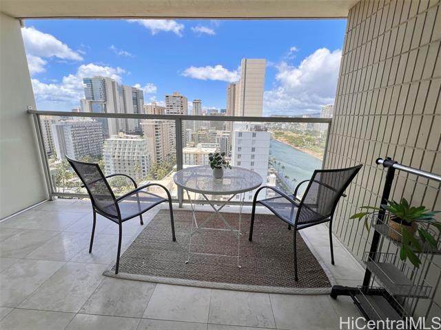 445 Seaside Avenue - Photo 1