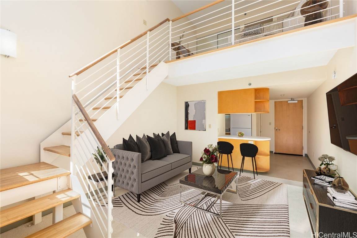 545 Queen Street - Photo 1