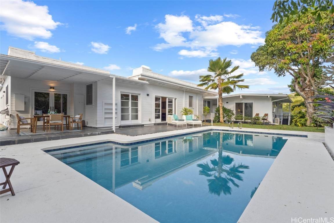 2072 Makiki Place - Photo 1