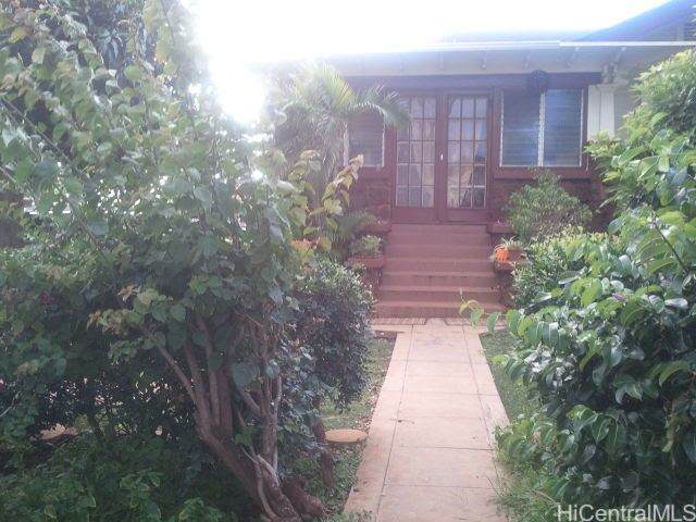 718 10th Avenue - Photo 1