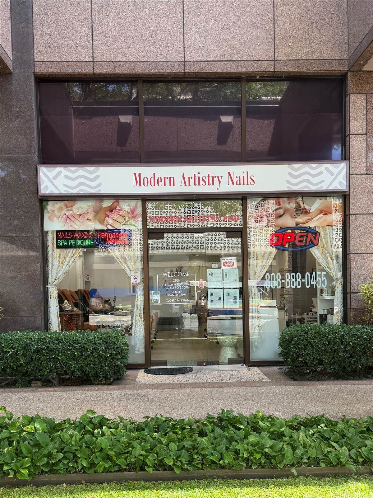 1440 Kapiolani Boulevard - Photo 1