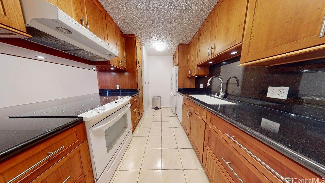 2600 Pualani Way - Photo 1