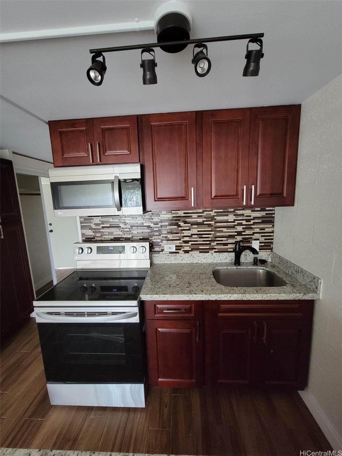 85-175 Farrington Highway - Photo 1