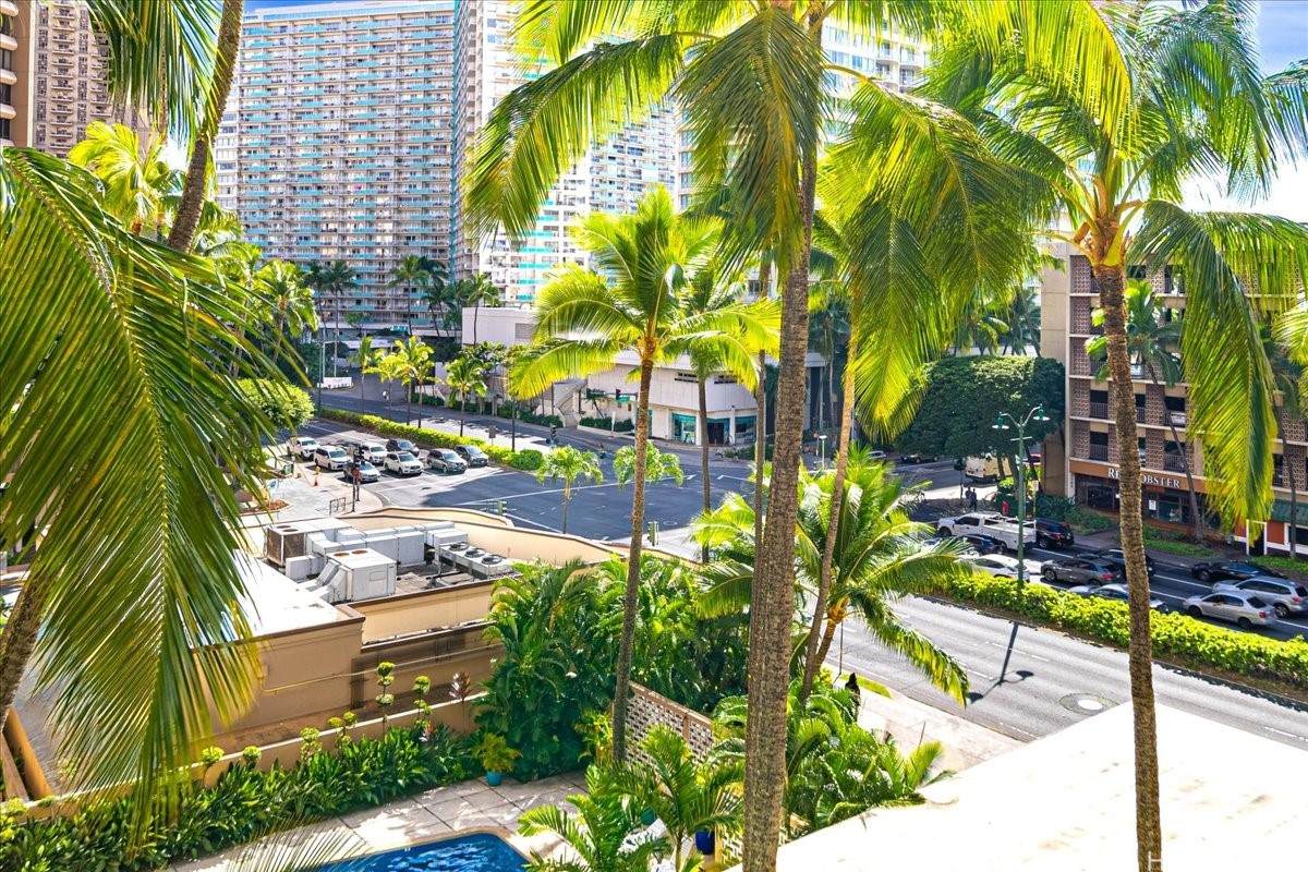 https://bt-photos.global.ssl.fastly.net/honolulu/orig_boomver_1_202527653-2.jpg