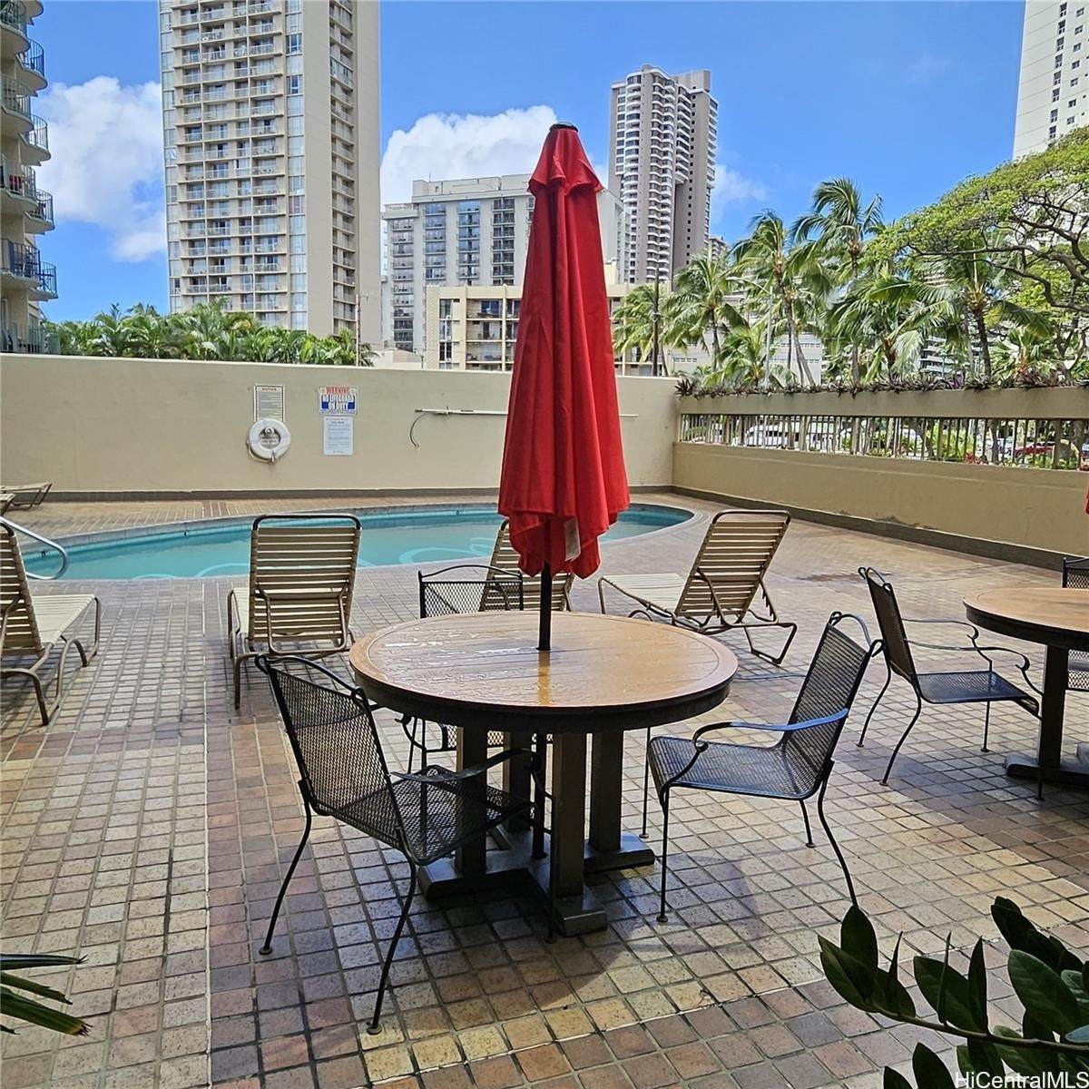 https://bt-photos.global.ssl.fastly.net/honolulu/orig_boomver_1_202600133-2.jpg