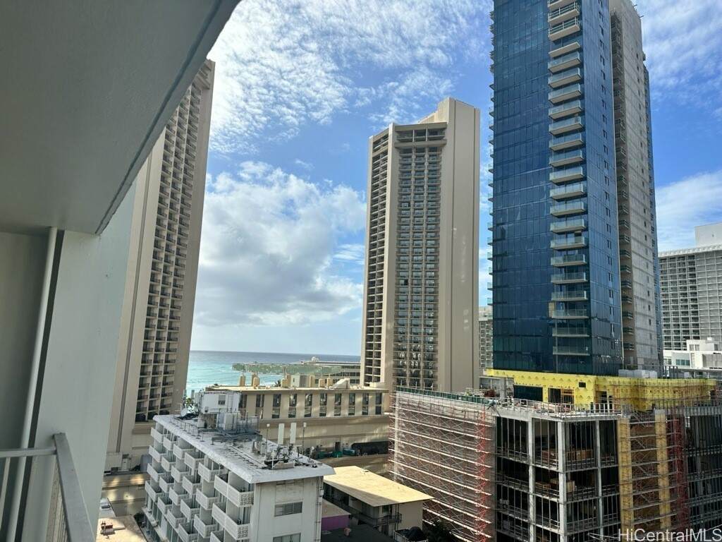 https://bt-photos.global.ssl.fastly.net/honolulu/orig_boomver_2_202600378-2.jpg