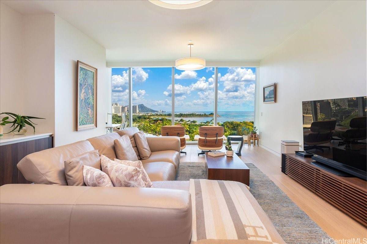 https://bt-photos.global.ssl.fastly.net/honolulu/orig_boomver_1_202602000-2.jpg
