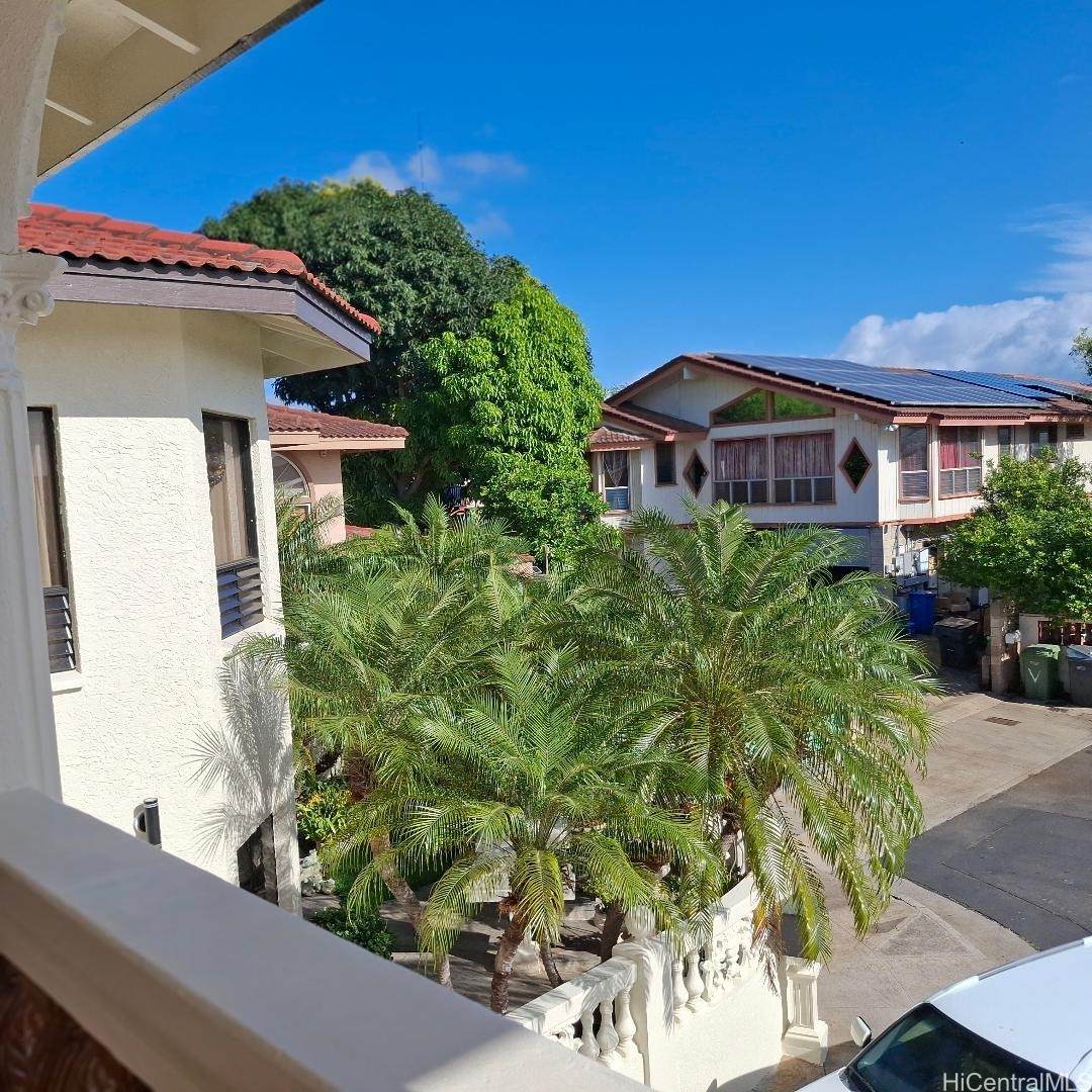 https://bt-photos.global.ssl.fastly.net/honolulu/orig_boomver_1_202602047-2.jpg
