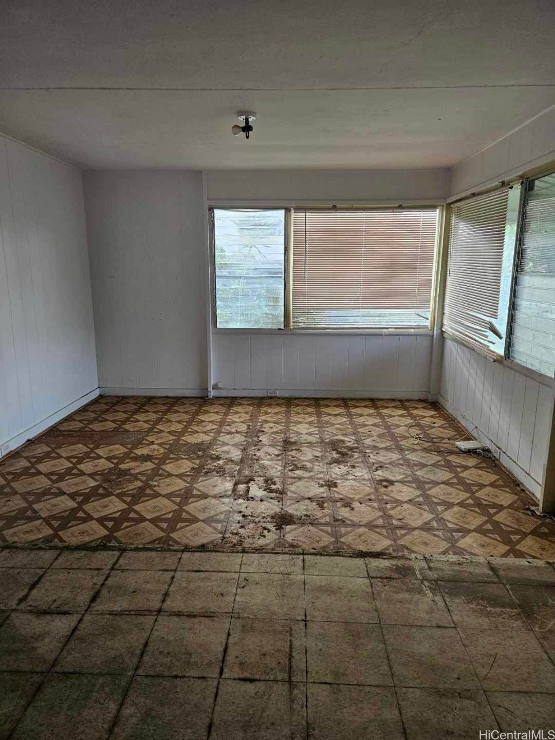 https://bt-photos.global.ssl.fastly.net/honolulu/orig_boomver_1_202603412-2.jpg