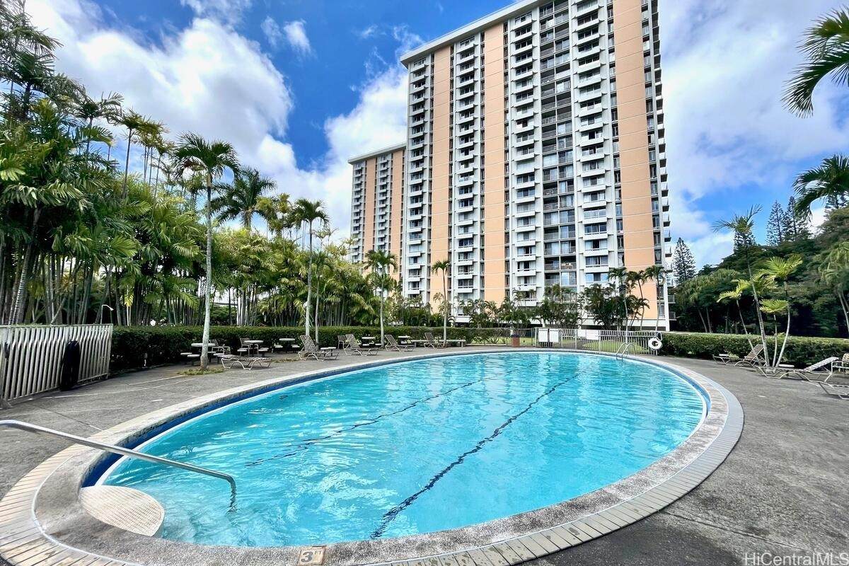 https://bt-photos.global.ssl.fastly.net/honolulu/orig_boomver_1_202604521-2.jpg