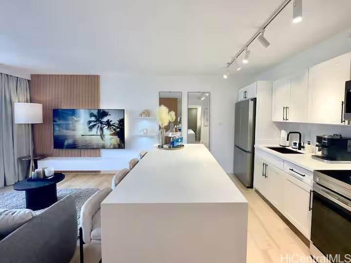 https://bt-photos.global.ssl.fastly.net/honolulu/orig_boomver_1_202604628-2.jpg