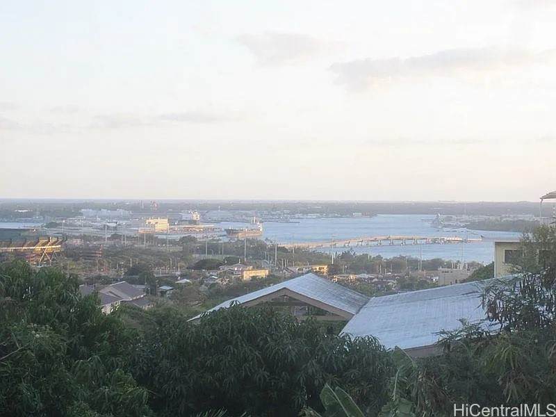 https://bt-photos.global.ssl.fastly.net/honolulu/orig_boomver_1_202605554-2.jpg