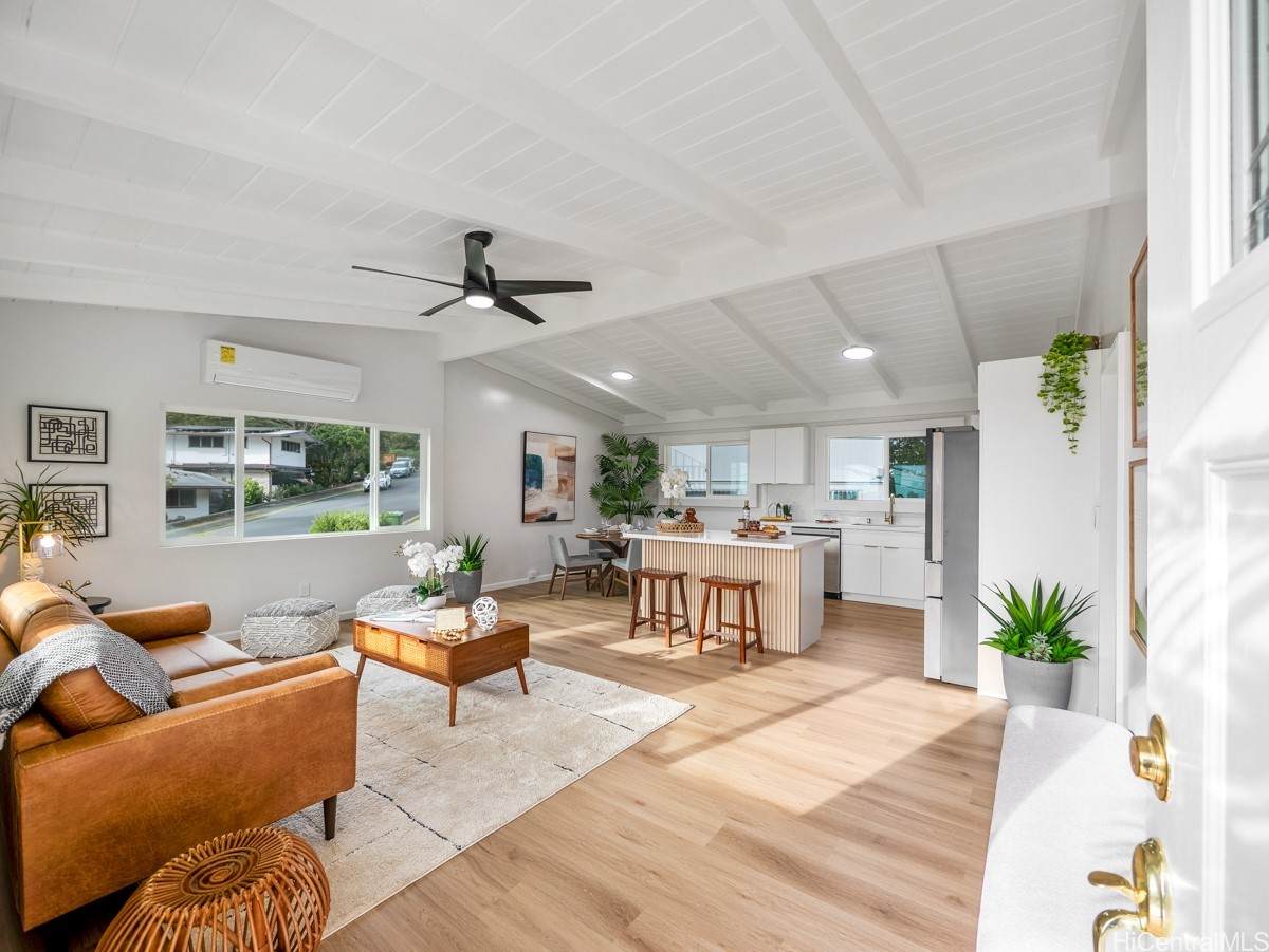 https://bt-photos.global.ssl.fastly.net/honolulu/orig_boomver_1_202605615-2.jpg