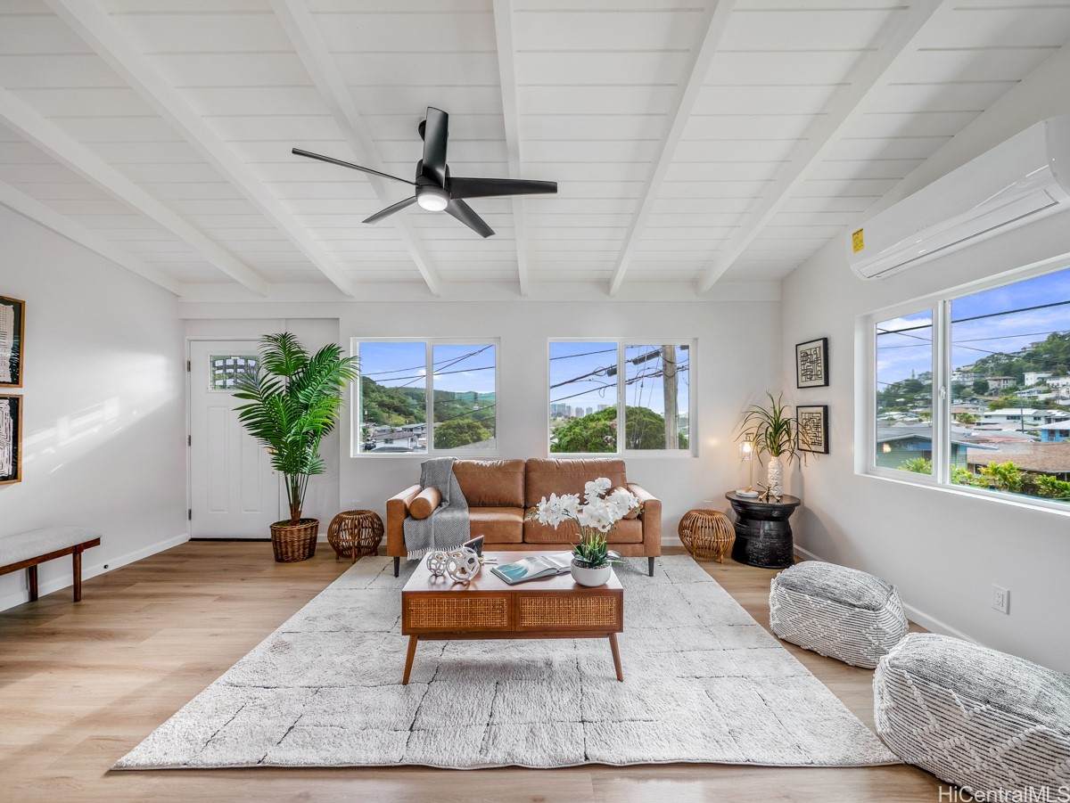 https://bt-photos.global.ssl.fastly.net/honolulu/orig_boomver_1_202605615-2.jpg