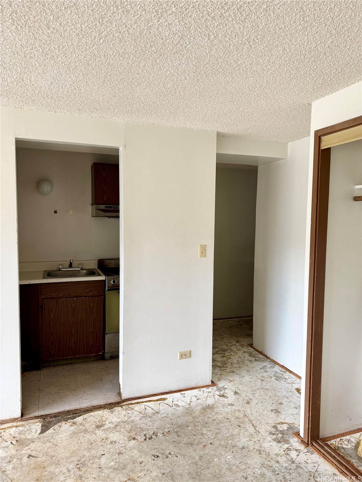 https://bt-photos.global.ssl.fastly.net/honolulu/orig_boomver_1_202605930-2.jpg